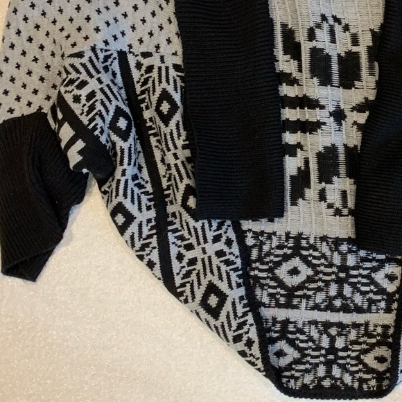 Cocoon grey & black sweater with shawl collar 18 - Picture 5 of 6